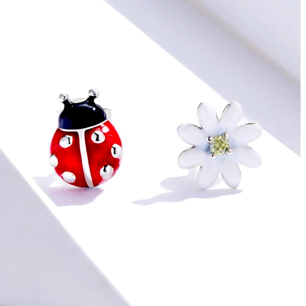 Sterling Silver 925 Jewelry Lady Bug Garden Daisy Earrings